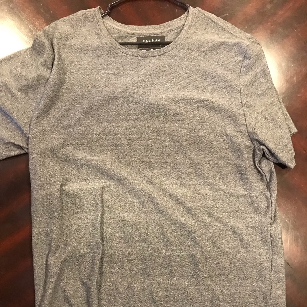 PacSun Longline Drop Hem Shirt  XL